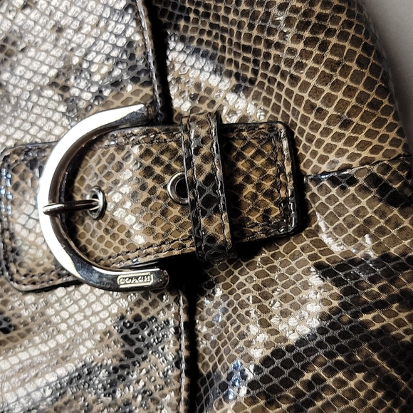 Coach snake embossed leather cross body bag - Picture 3 of 4